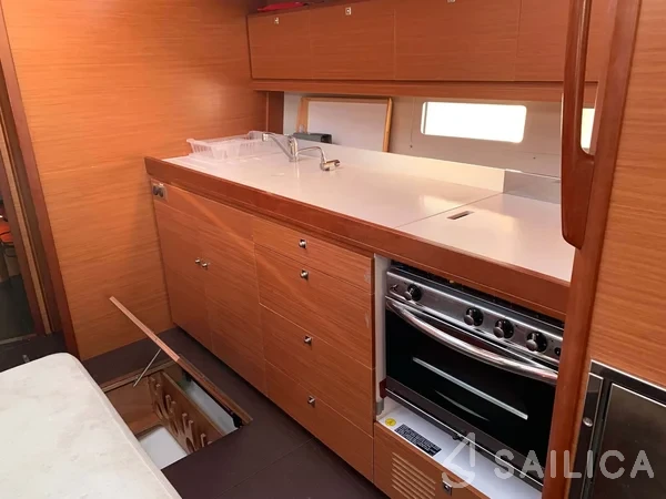 Dufour 460 GL - Yacht Charter Sailica