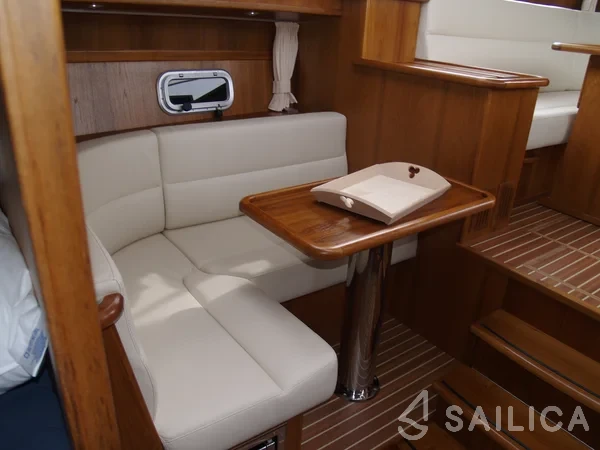 De Drait Renal 36 - Yacht Charter Sailica