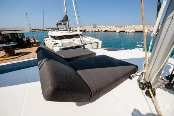 Lagoon 40 - Yacht Charter Sailica