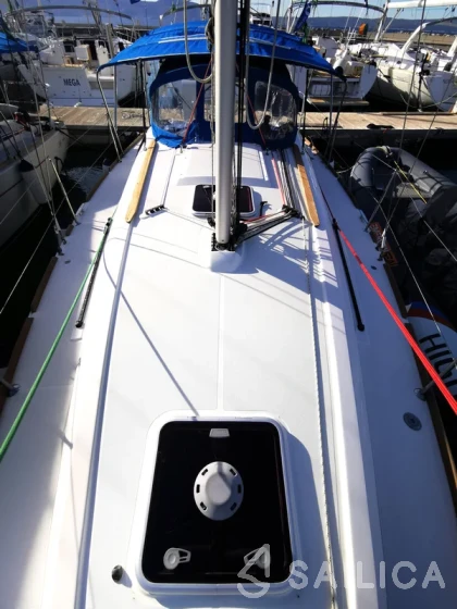 Sun Odyssey 33i - Yacht Charter Sailica