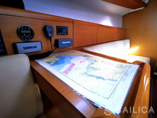 Sun Odyssey 33i - Yacht Charter Sailica