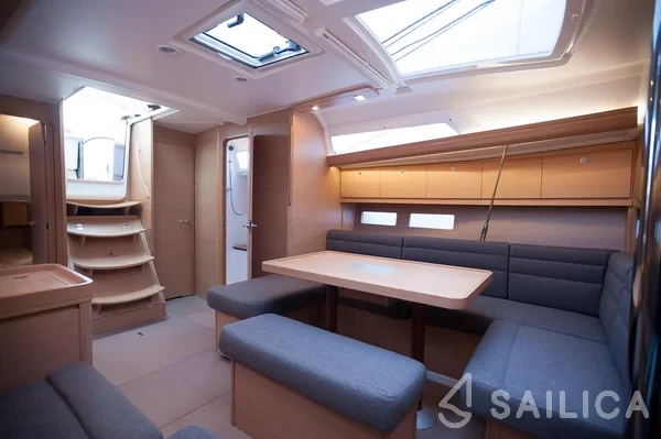 Dufour 410 GL - Yacht Charter Sailica