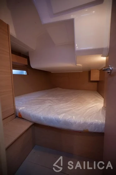 Dufour 410 GL - Yacht Charter Sailica