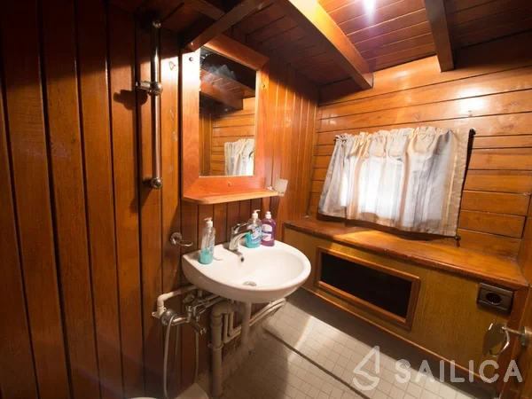 Gulet - Yacht Charter Sailica