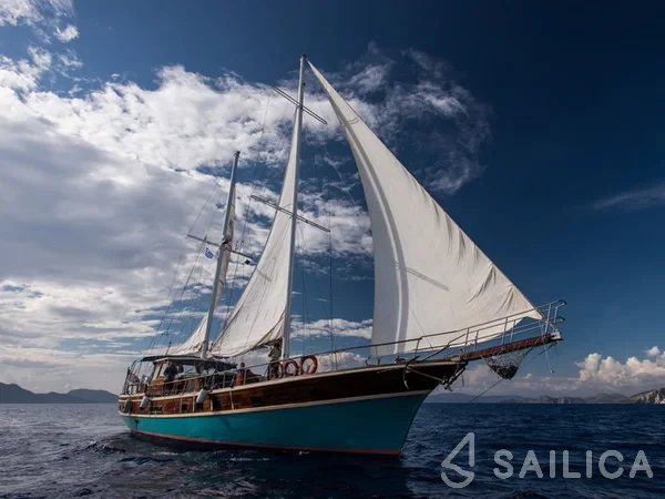 Gulet - Yacht Charter Sailica