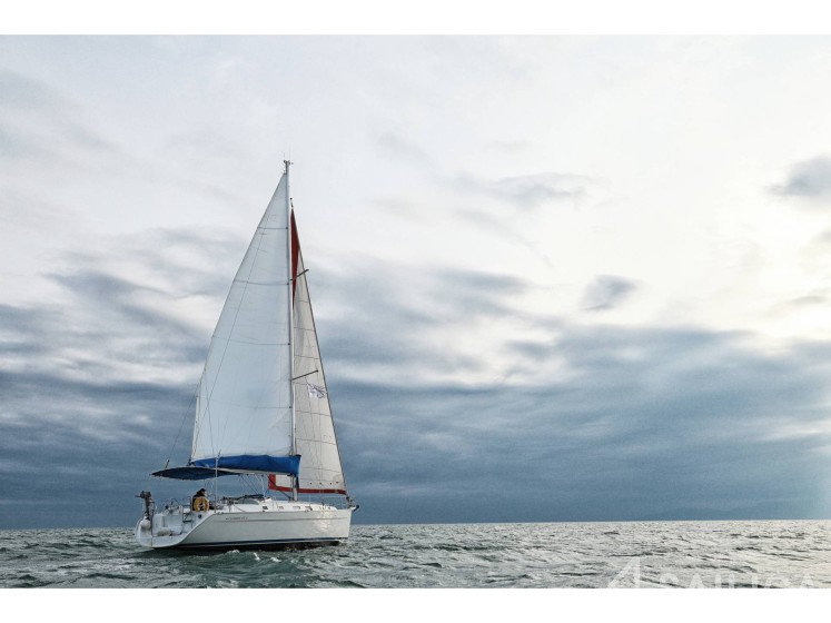 Cyclades 43.4 - Yacht Charter Sailica