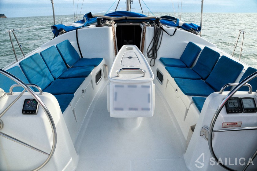 Cyclades 43.4 - Yacht Charter Sailica