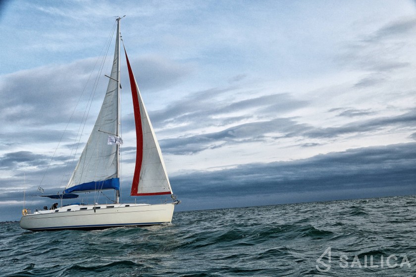 Cyclades 43.4 - Yacht Charter Sailica