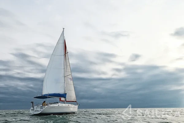 Cyclades 43.4 - Yacht Charter Sailica