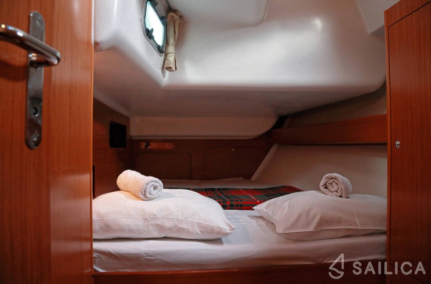 Cyclades 43.4 - Yacht Charter Sailica