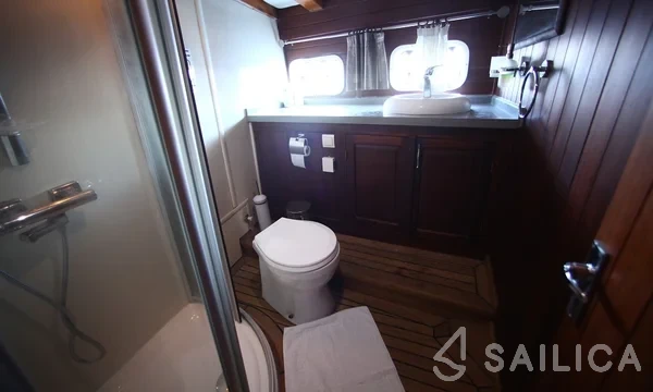 Gulet - Yacht Charter Sailica
