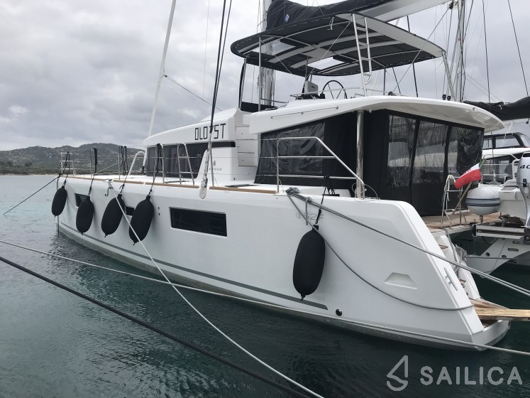 Lagoon 52F - Yacht Charter Sailica