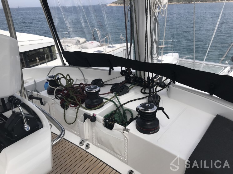 Lagoon 52F - Yacht Charter Sailica