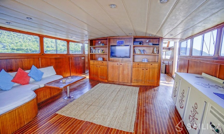 Gulet - Yacht Charter Sailica