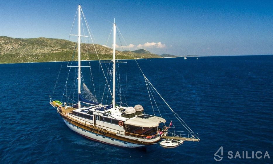 Gulet - Yacht Charter Sailica