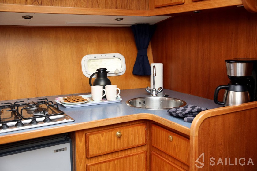 De Drait Renal 40 - Yacht Charter Sailica