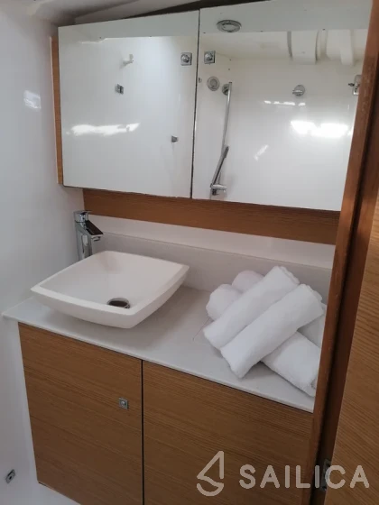 Dufour 460 GL - Yacht Charter Sailica