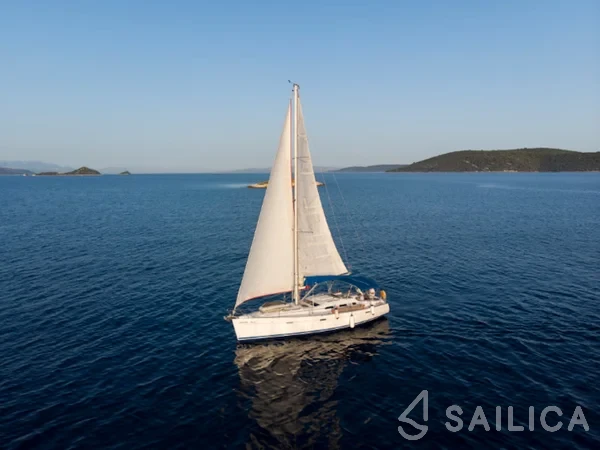 Oceanis 393 Clipper - Yacht Charter Sailica