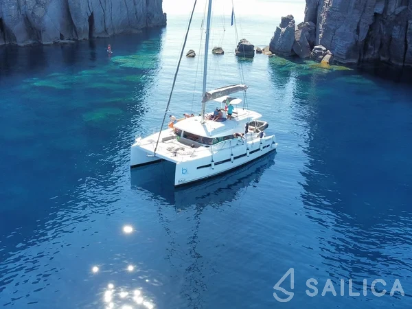 Bali 4.5 - Yacht Charter Sailica