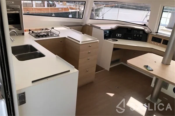 Bali 4.5 - Yacht Charter Sailica