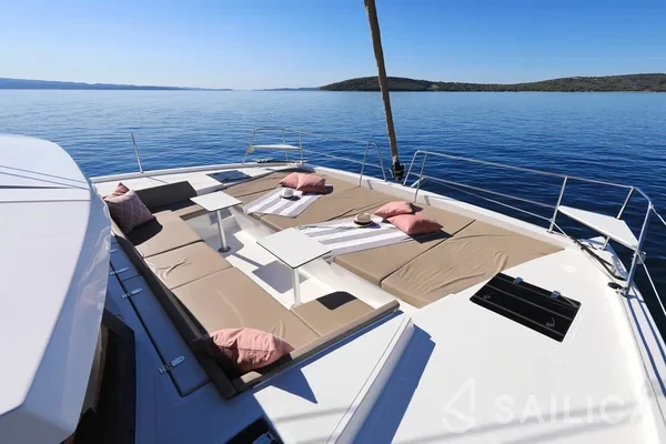Bali 4.5 - Yacht Charter Sailica