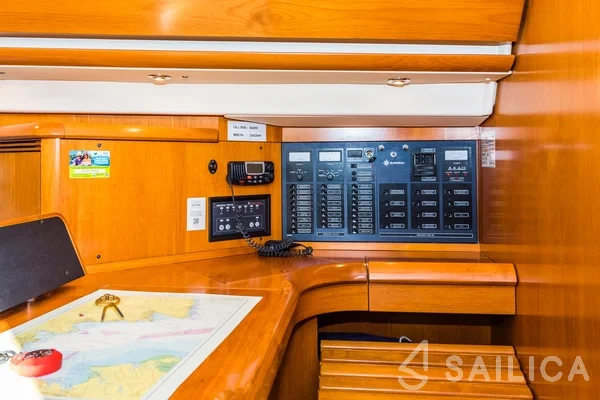 Sun Odyssey 54DS - Photo #41 Sun Odyssey 54DS - Yacht Charter Sailica