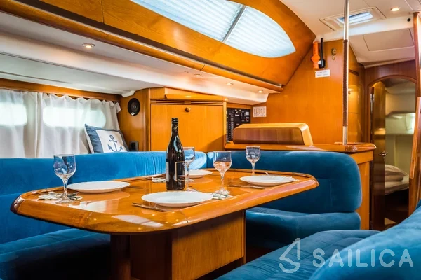 Sun Odyssey 54DS - Photo #37 Sun Odyssey 54DS - Yacht Charter Sailica