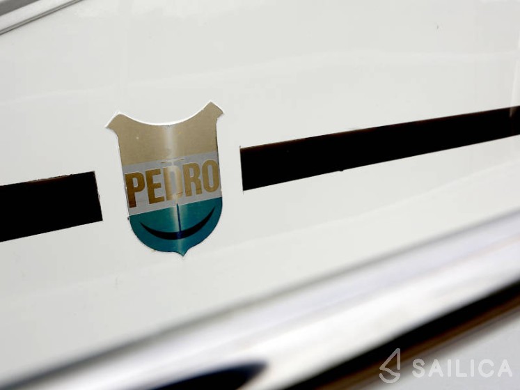 Pedro Solano 33 - Yacht Charter Sailica