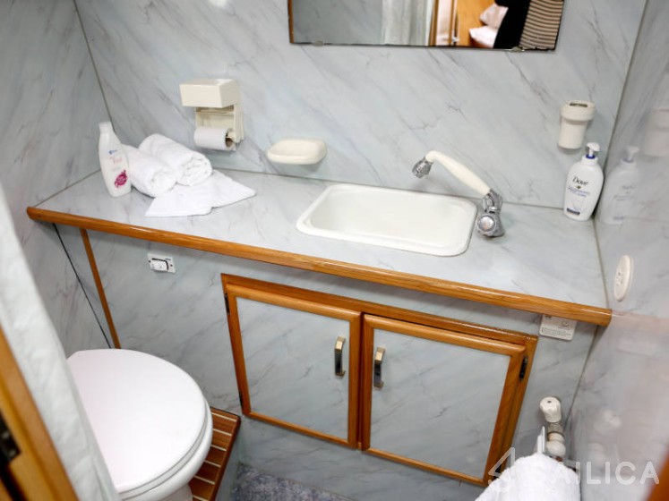 Pedro Solano 33 - Yacht Charter Sailica