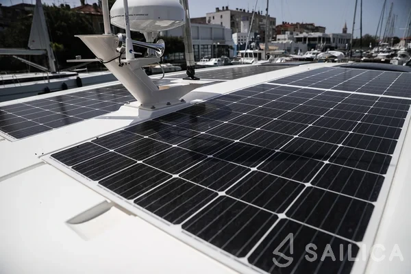 Greenline 39 - Yacht Charter Sailica
