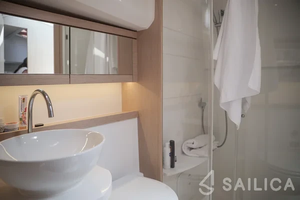 Greenline 39 - Yacht Charter Sailica