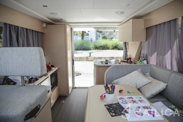 Greenline 39 - Yacht Charter Sailica