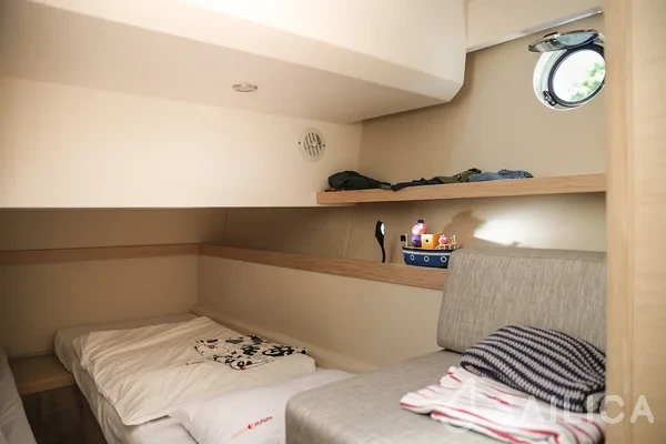 Greenline 39 - Yacht Charter Sailica