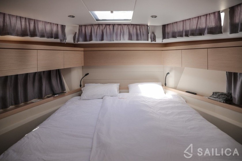 Greenline 39 - Yacht Charter Sailica