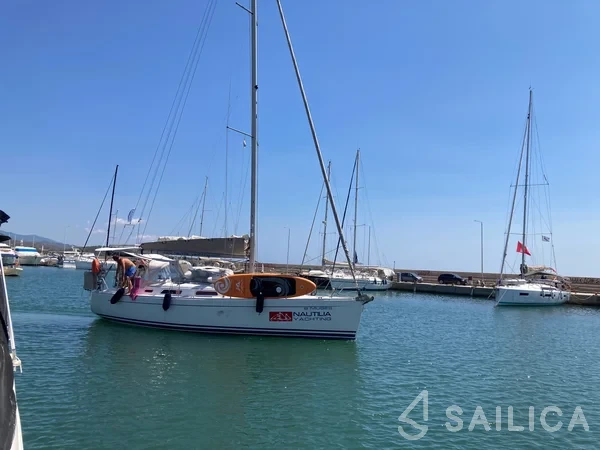 Hanse 342 - Yacht Charter Sailica