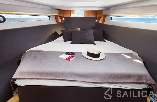 Bavaria S36 Open - Yacht Charter Sailica