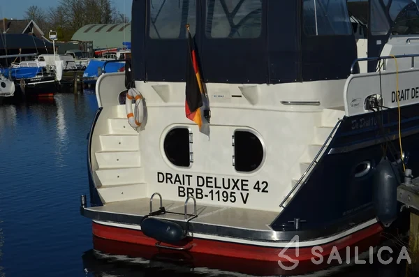 De Drait DeLuxe 42 - Yacht Charter Sailica