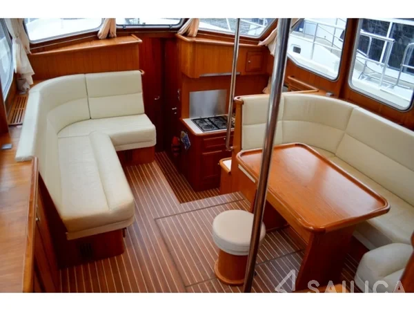 De Drait DeLuxe 42 - Yacht Charter Sailica