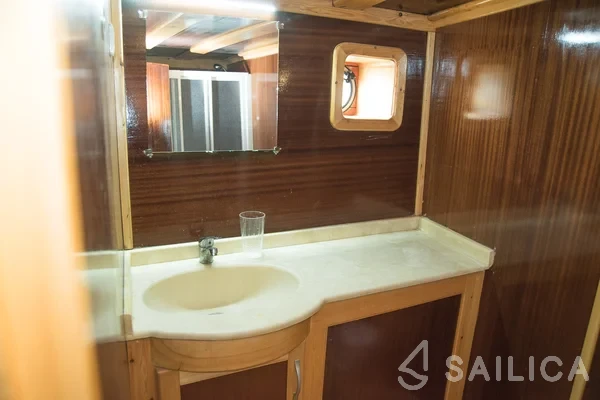 Gulet - Yacht Charter Sailica