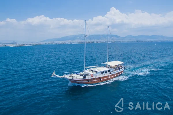 Gulet - Yacht Charter Sailica