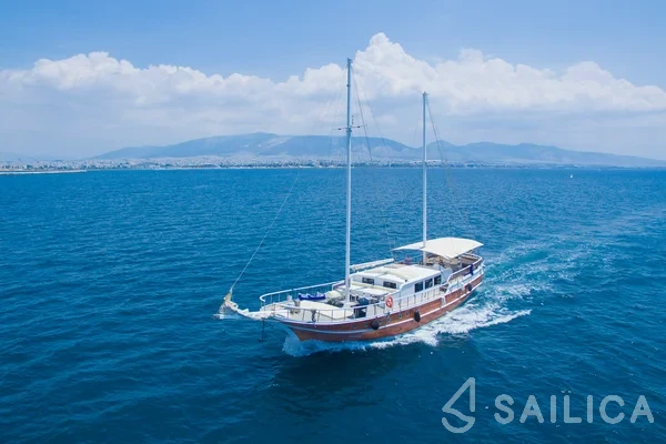 Gulet - Yacht Charter Sailica