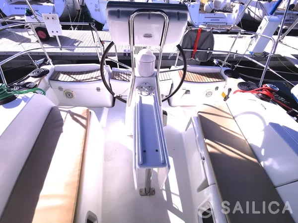 Sun Odyssey 36i - Yacht Charter Sailica