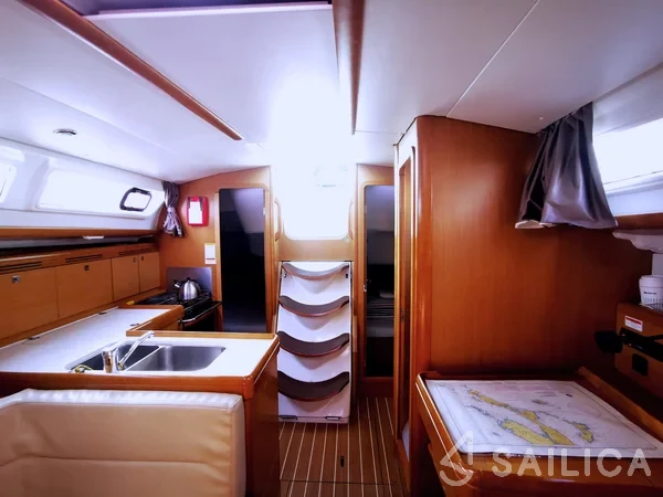 Sun Odyssey 36i - Yacht Charter Sailica