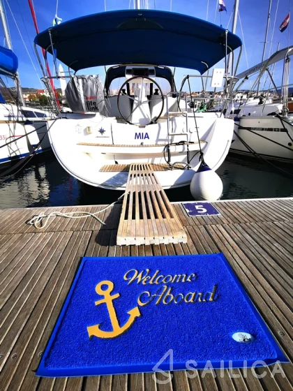 Sun Odyssey 36i - Yacht Charter Sailica
