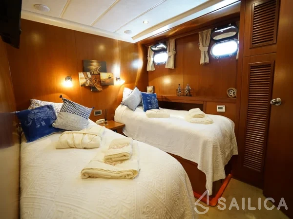 Gulet - Yacht Charter Sailica