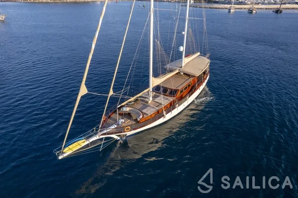 Gulet - Yacht Charter Sailica