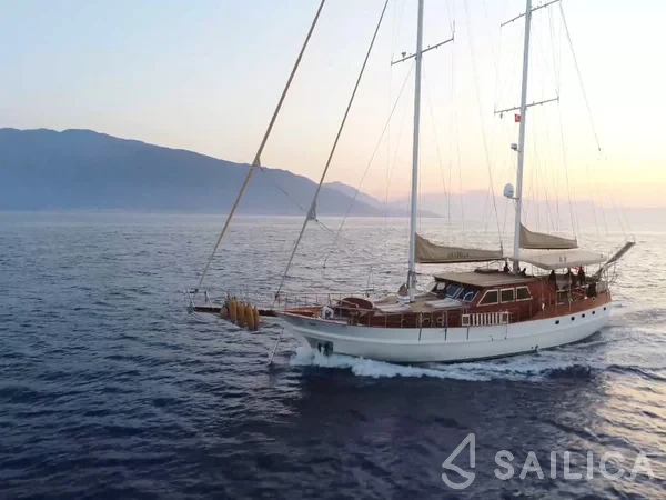 Gulet - Yacht Charter Sailica