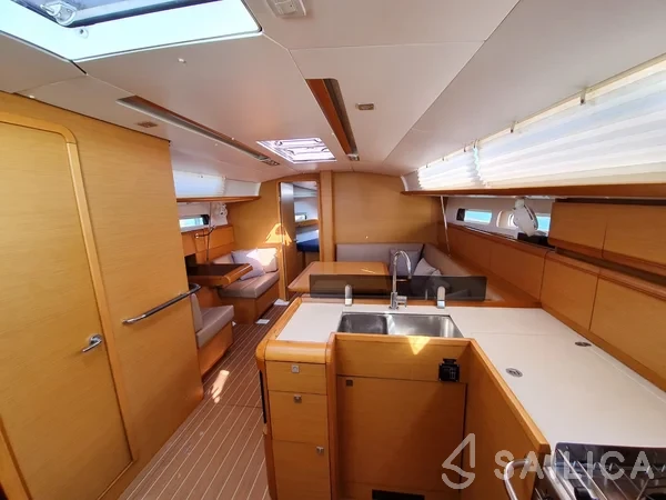 Sun Odyssey 409 - Yacht Charter Sailica