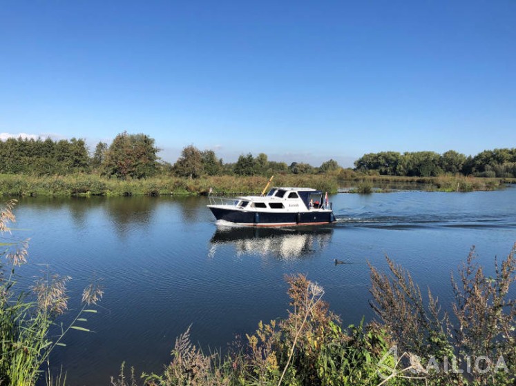 Pedro 800 - Yacht Charter Sailica