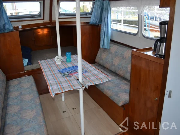 De Drait Doerak 850 AK - Yacht Charter Sailica